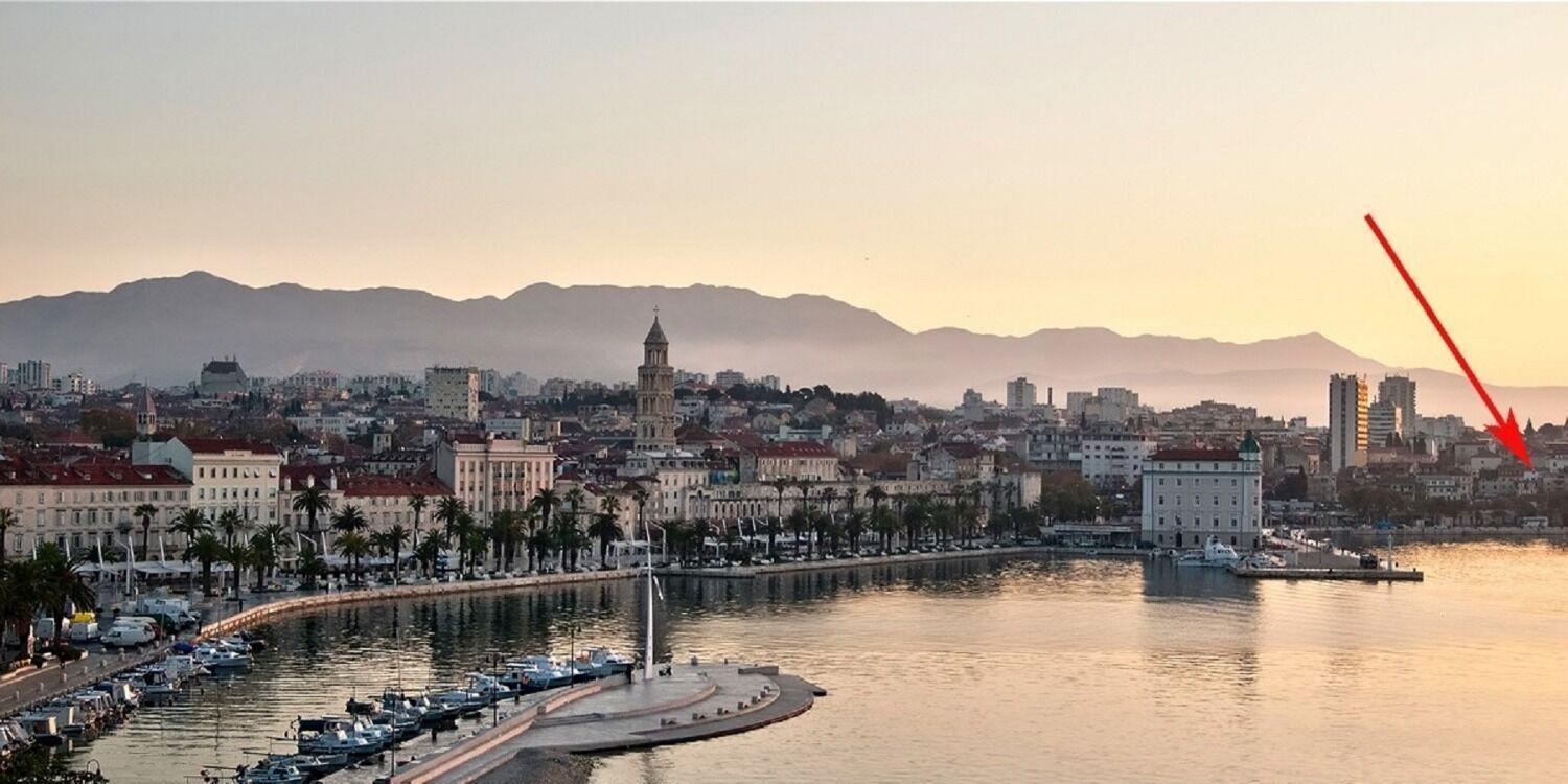 Apartment Happy Split